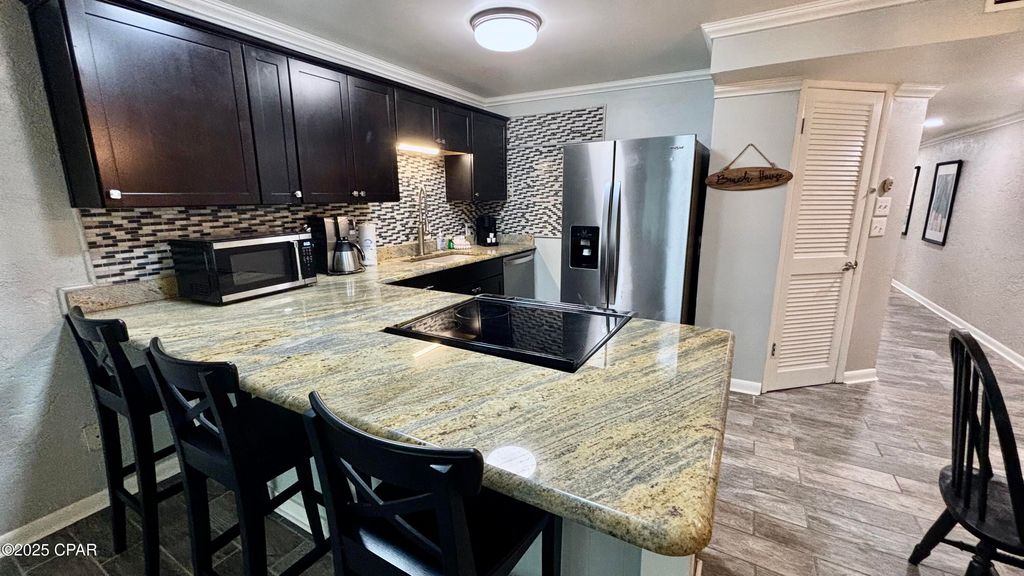 Image 13 of property listing at 8727 Thomas Drive D5, Panama City Beach, FL 32408