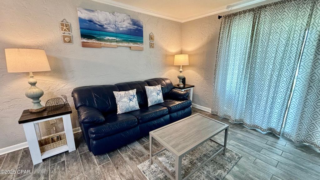 Image 15 of property listing at 8727 Thomas Drive D5, Panama City Beach, FL 32408