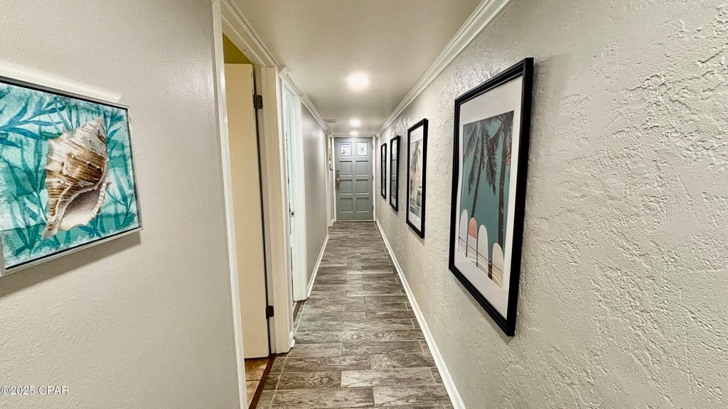 Image 2 of property listing at 8727 Thomas Drive D5, Panama City Beach, FL 32408