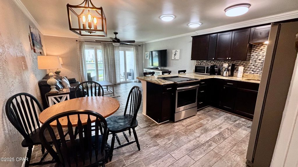 Image 20 of property listing at 8727 Thomas Drive D5, Panama City Beach, FL 32408