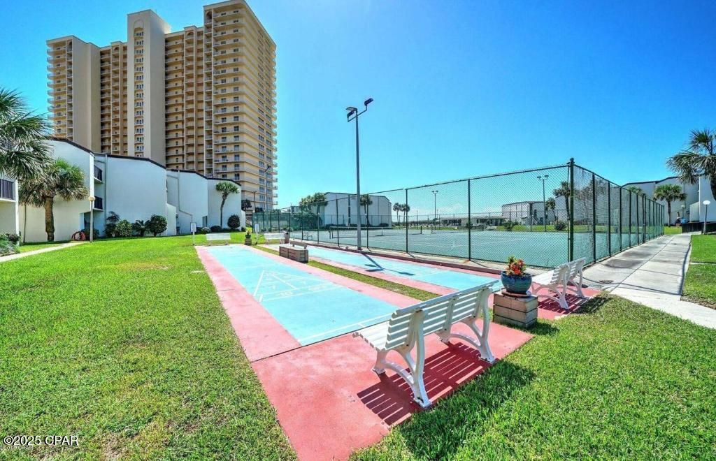 Image 31 of property listing at 8727 Thomas Drive D5, Panama City Beach, FL 32408