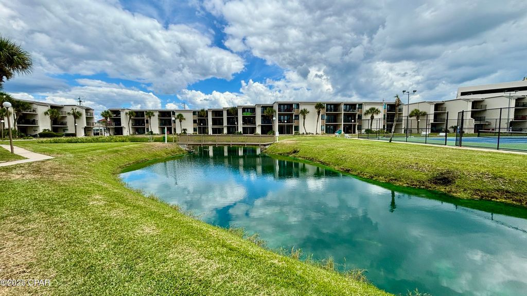 Image 39 of property listing at 8727 Thomas Drive D5, Panama City Beach, FL 32408