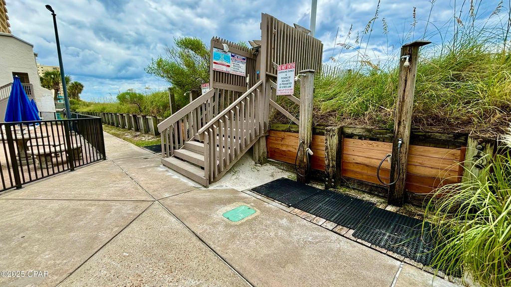 Image 41 of property listing at 8727 Thomas Drive D5, Panama City Beach, FL 32408