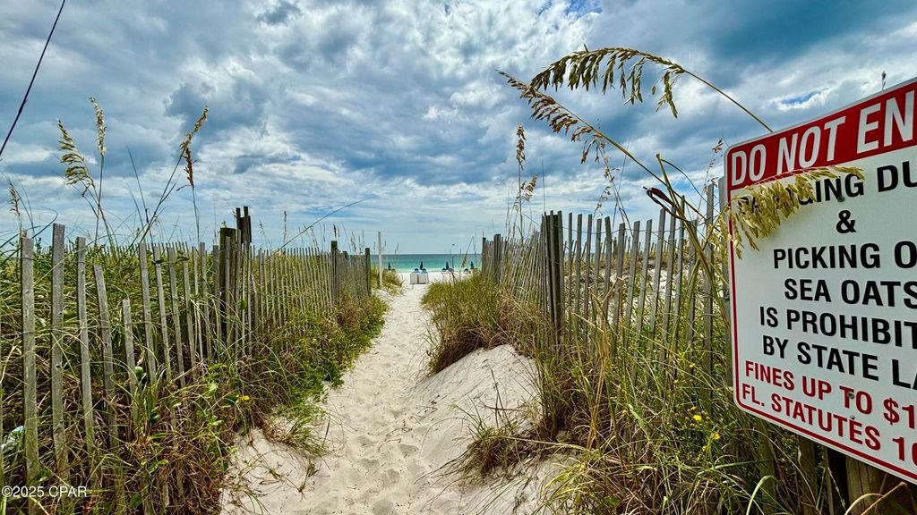 Image 43 of property listing at 8727 Thomas Drive D5, Panama City Beach, FL 32408