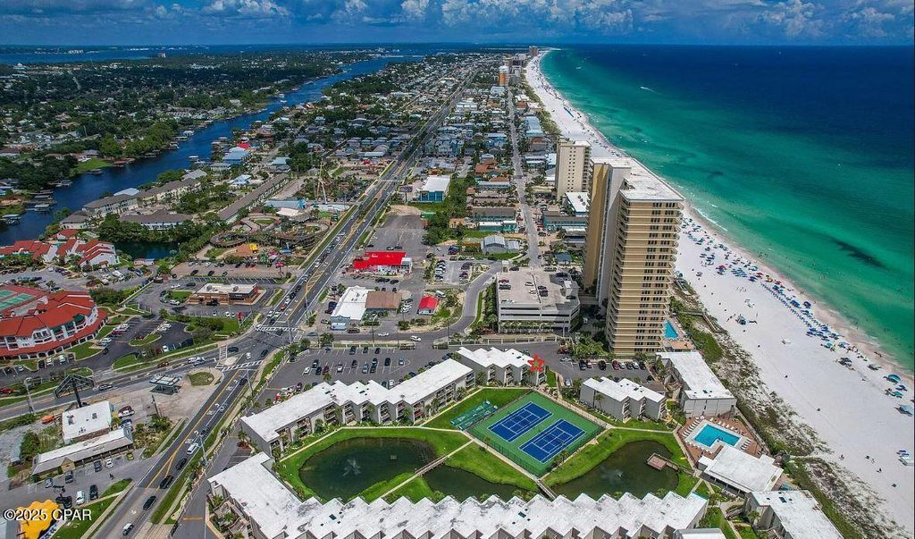 Image 54 of property listing at 8727 Thomas Drive D5, Panama City Beach, FL 32408