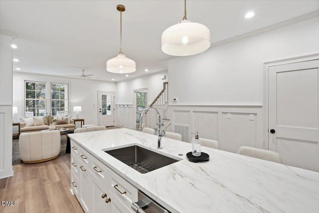 203 Baggett Avenue, Raleigh, NC 27604