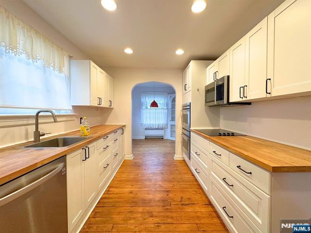 755 Preakness Avenue, Wayne, NJ 07470