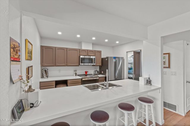 524 Island Avenue, Reno, NV 89501