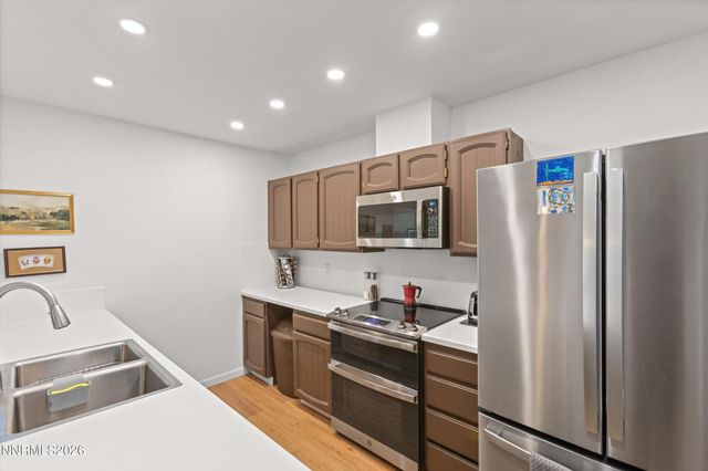 524 Island Avenue, Reno, NV 89501