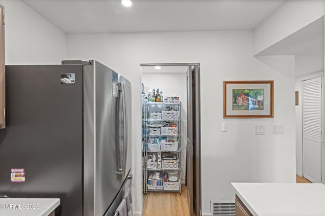 524 Island Avenue, Reno, NV 89501