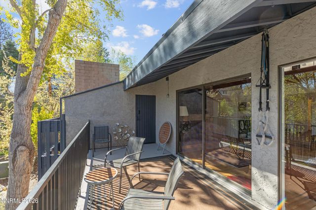 524 Island Avenue, Reno, NV 89501