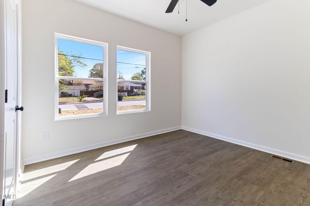 1515 Belmont Street, Burlington, NC 27215