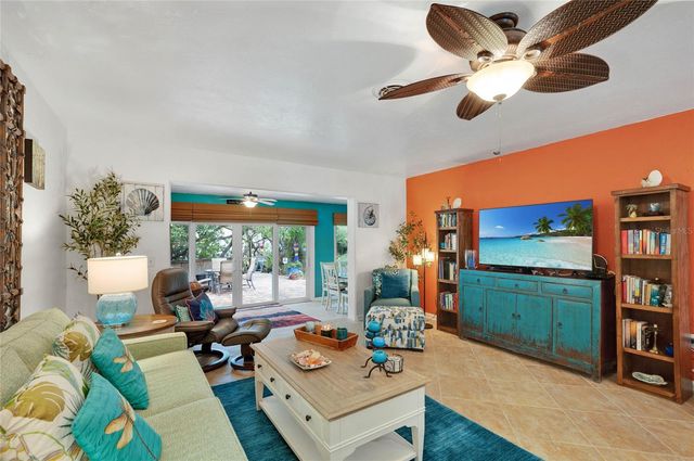 504 58TH STREET, Holmes Beach, FL 34217