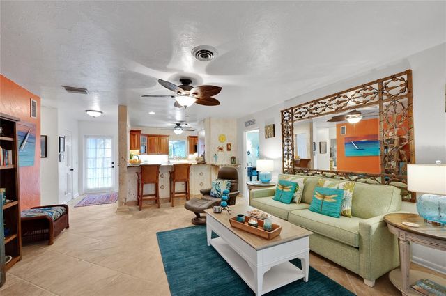 504 58TH STREET, Holmes Beach, FL 34217