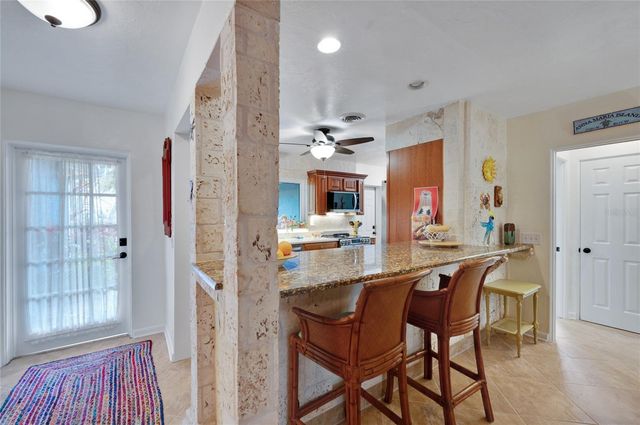 504 58TH STREET, Holmes Beach, FL 34217