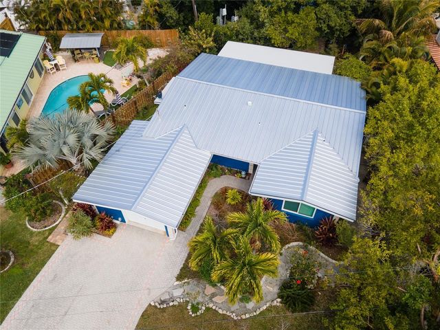 504 58TH STREET, Holmes Beach, FL 34217