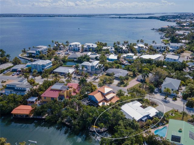 504 58TH STREET, Holmes Beach, FL 34217