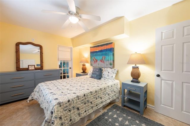 504 58TH STREET, Holmes Beach, FL 34217