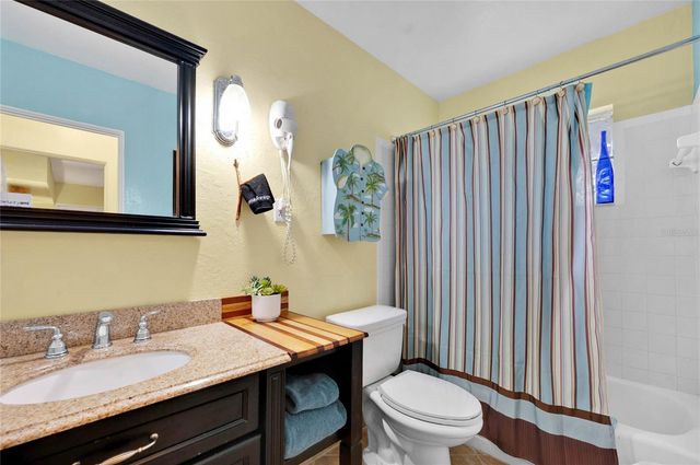 504 58TH STREET, Holmes Beach, FL 34217