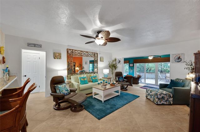 504 58TH STREET, Holmes Beach, FL 34217