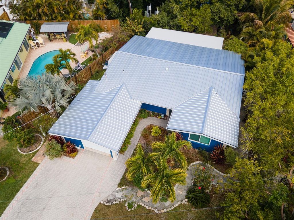 504 58TH STREET, HOLMES BEACH, FL 34217 — photo 3