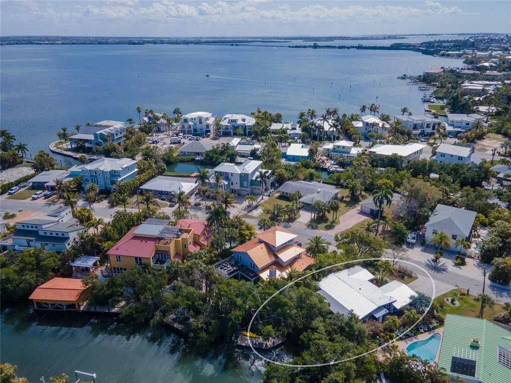 504 58TH STREET, HOLMES BEACH, FL 34217 — photo 4