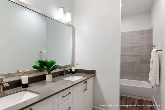 28328-223 Birnham Woods Drive, Spring, TX 77389