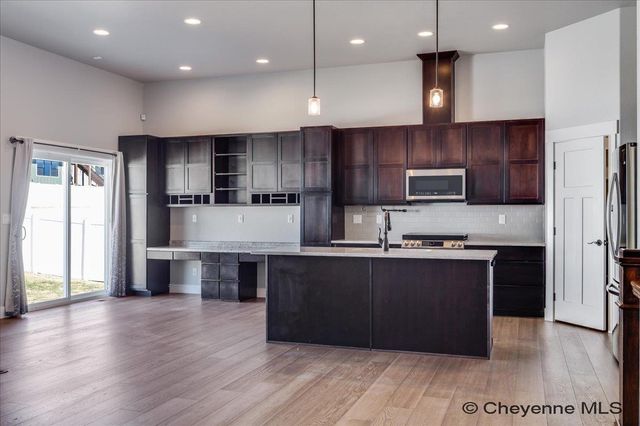 5612 OPAL DR, Cheyenne, WY 82009