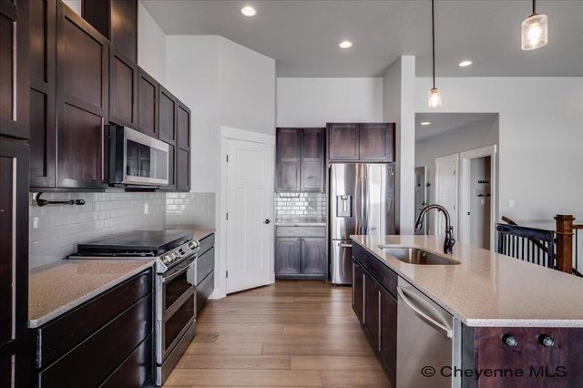 5612 OPAL DR, Cheyenne, WY 82009