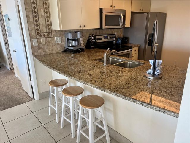 1001 POINT OF ROCKS ROAD 609, Sarasota, FL 34242