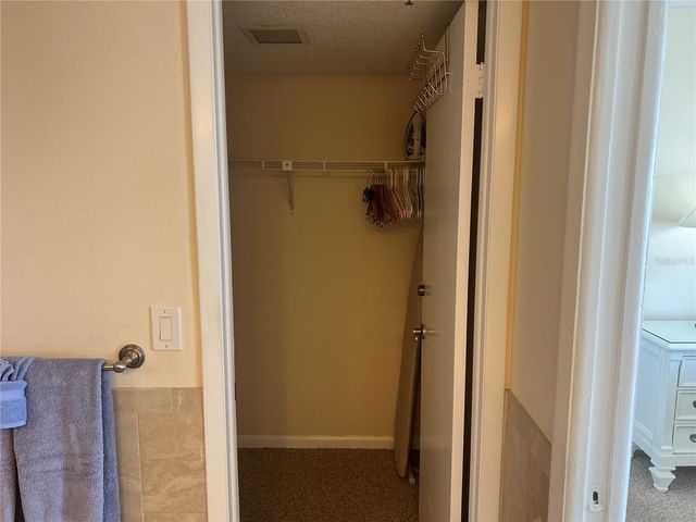 1001 POINT OF ROCKS ROAD 609, Sarasota, FL 34242