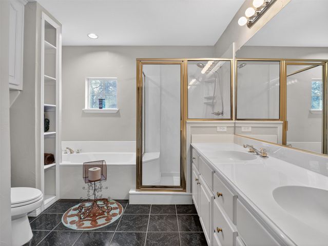 1075 Mobley Road, Cedar Hill, TX 75104