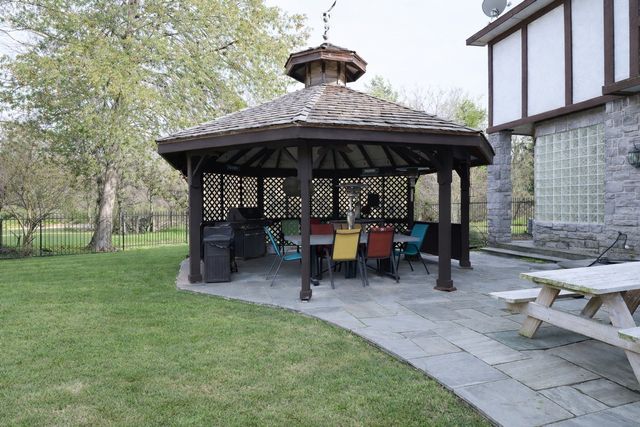 1075 Mobley Road, Cedar Hill, TX 75104