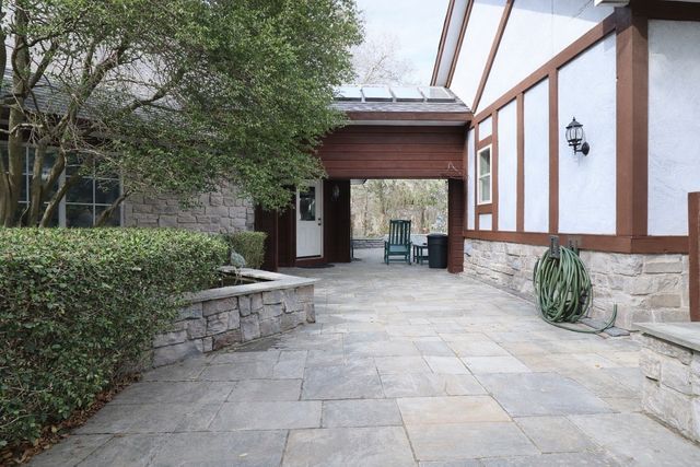 1075 Mobley Road, Cedar Hill, TX 75104