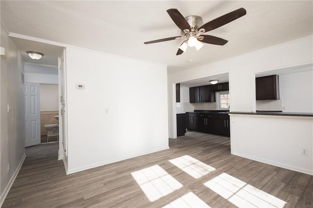 3637 N Monroe Avenue, Kansas City, MO 64117