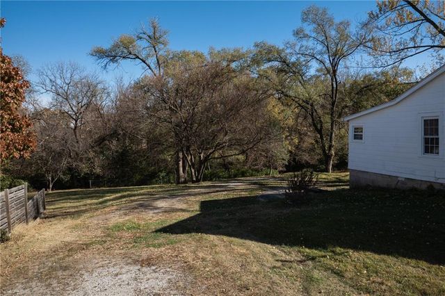 3637 N Monroe Avenue, Kansas City, MO 64117