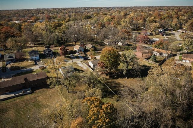 3637 N Monroe Avenue, Kansas City, MO 64117