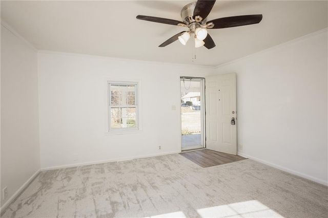 3637 N Monroe Avenue, Kansas City, MO 64117