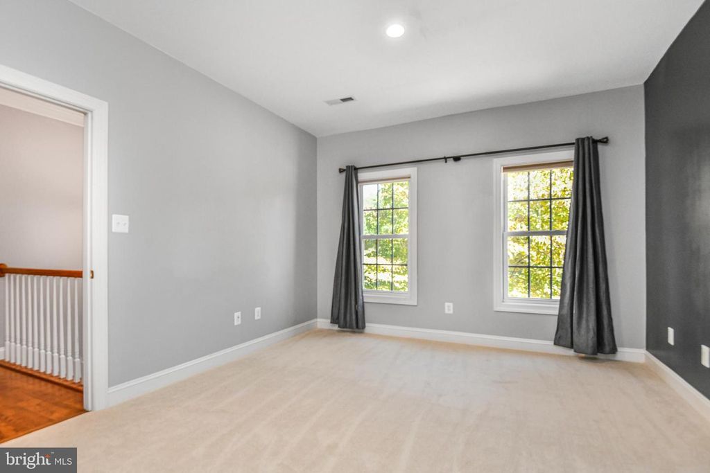 7323 BAYFIELD LN, Warrenton, VA 20187
