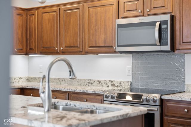 232 John Street, Carmel, IN 46032