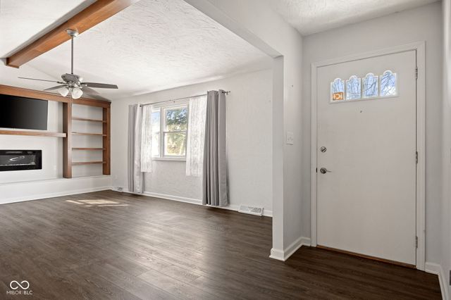 232 John Street, Carmel, IN 46032