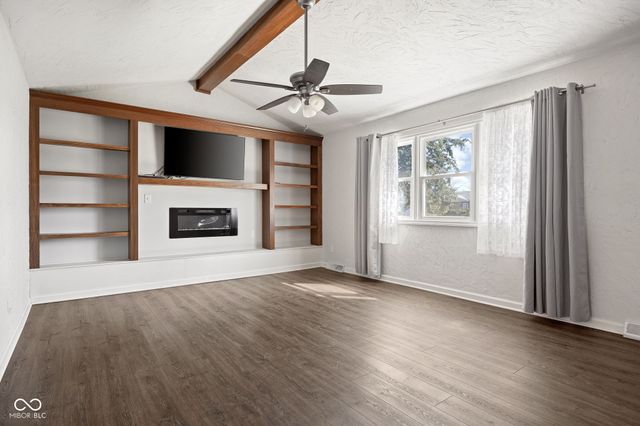 232 John Street, Carmel, IN 46032