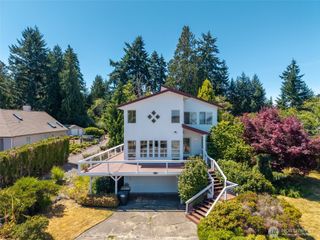 5225 Illahee Lane NE, Olympia, WA 98516