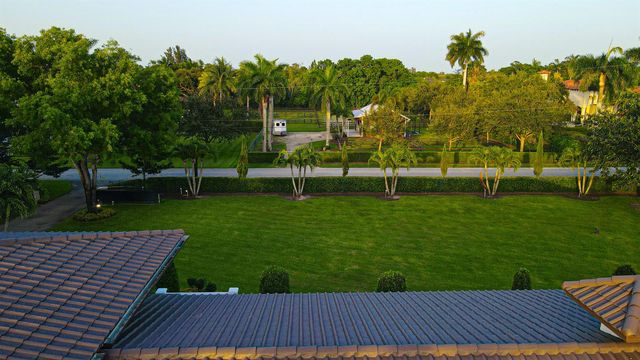 875 NW 120th Avenue, Plantation, FL 33325