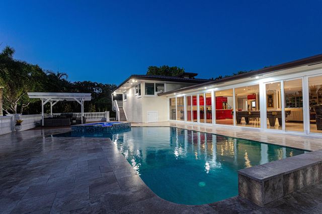 875 NW 120th Avenue, Plantation, FL 33325