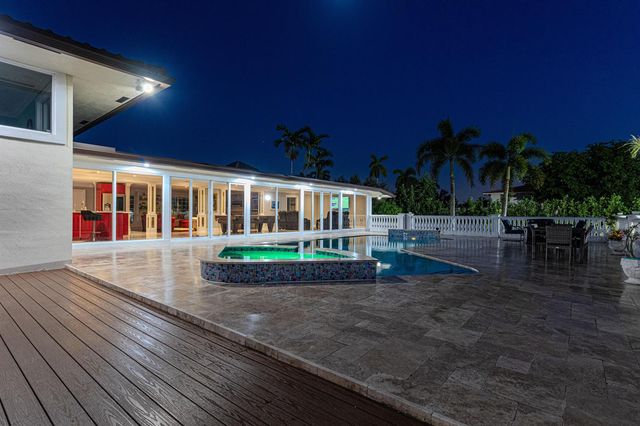 875 NW 120th Avenue, Plantation, FL 33325