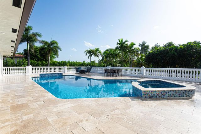 875 NW 120th Avenue, Plantation, FL 33325