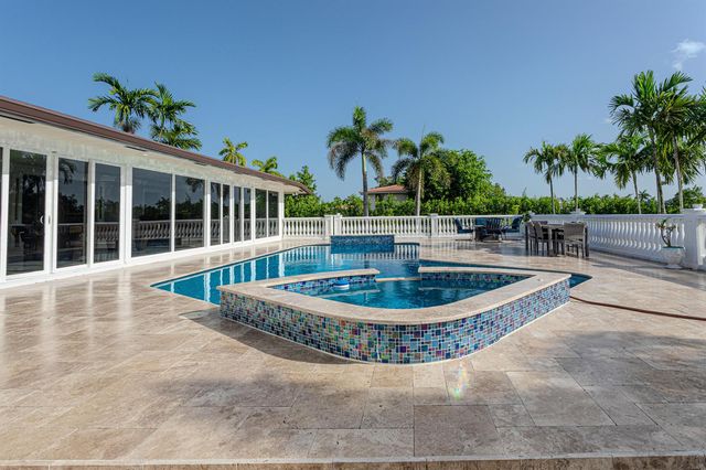 875 NW 120th Avenue, Plantation, FL 33325