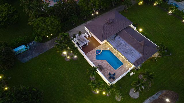 875 NW 120th Avenue, Plantation, FL 33325