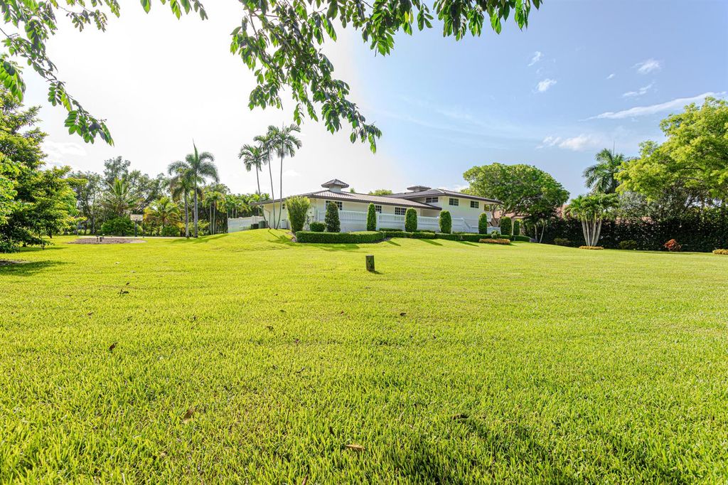 875 NW 120th Avenue, Plantation, FL 33325